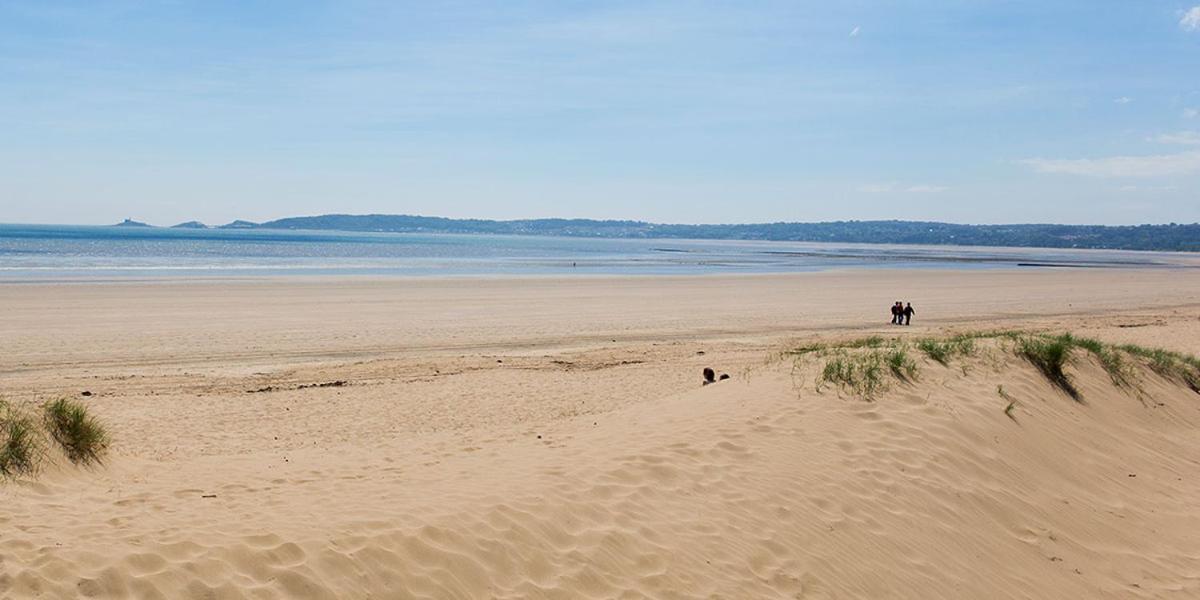 Apartment Holiday Home Swansea Swansea