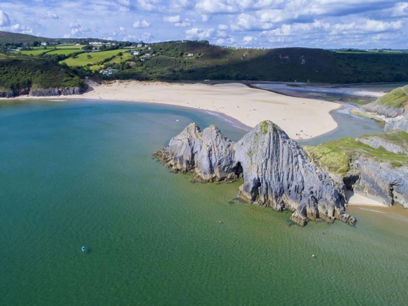 Holiday Home Swansea Apartment *