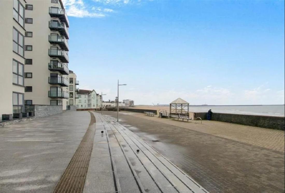 Apartment Holiday Home Swansea Swansea