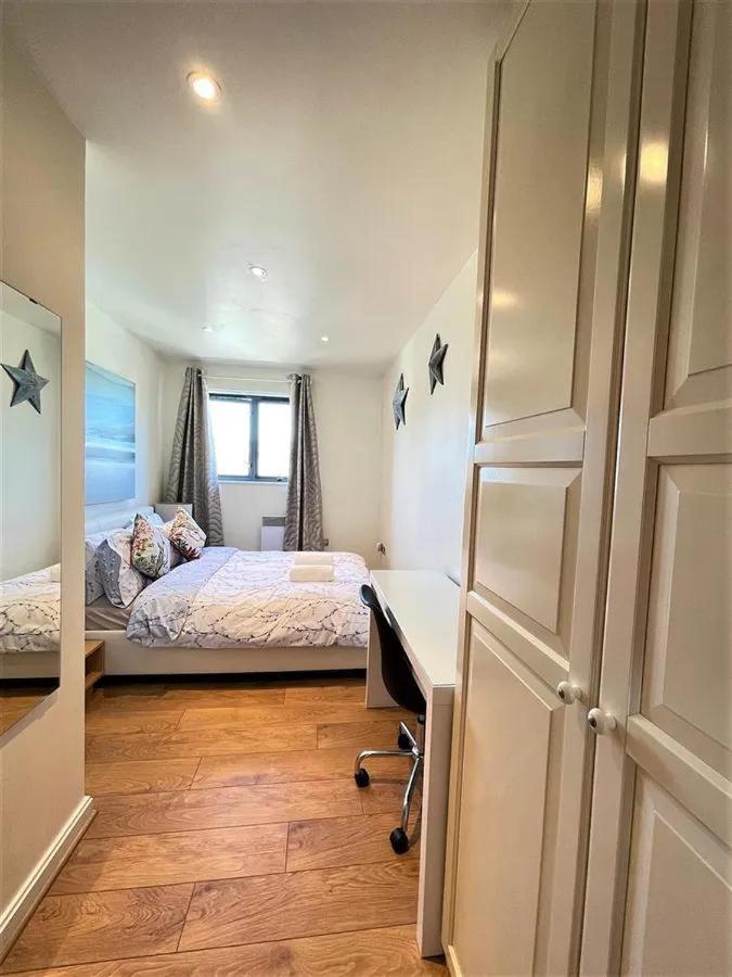 Apartment Holiday Home Swansea Swansea